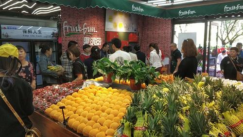 开店创业项目选择指南：社区十元店与水果店的商机
