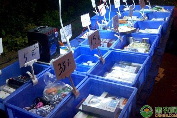 如何合法摆地摊并选择当季产品，让你轻松赚钱