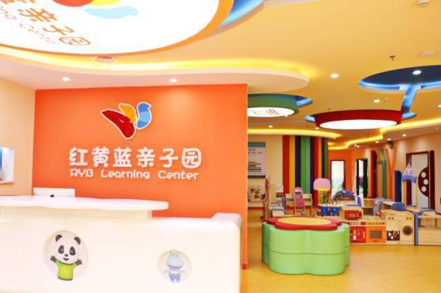 聪明树解析早教中心加盟排行榜：红黄蓝与纽约国际